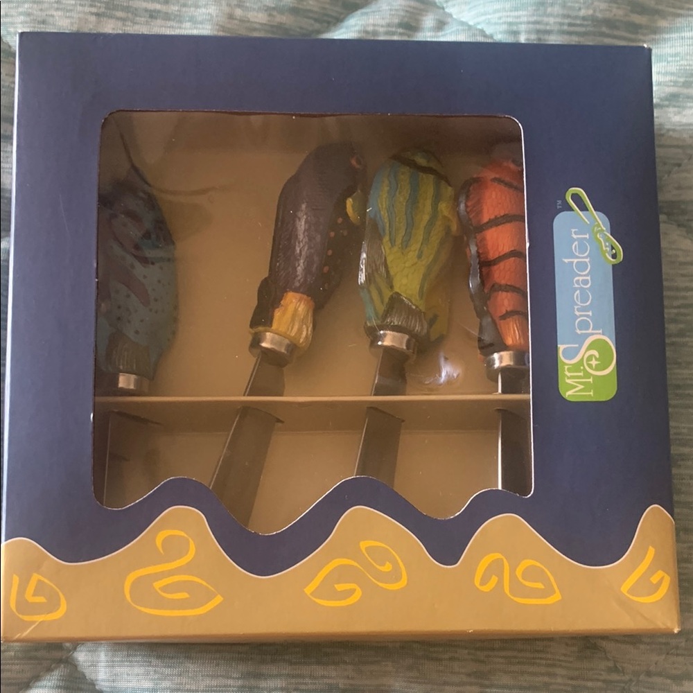 Colorful Fish Handle Spreaders